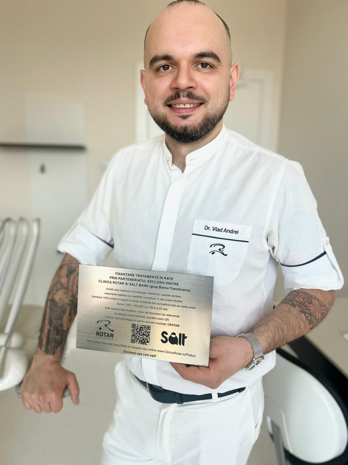 QR code financing plaque displayed at Rotar Clinic entrance for easy patient access