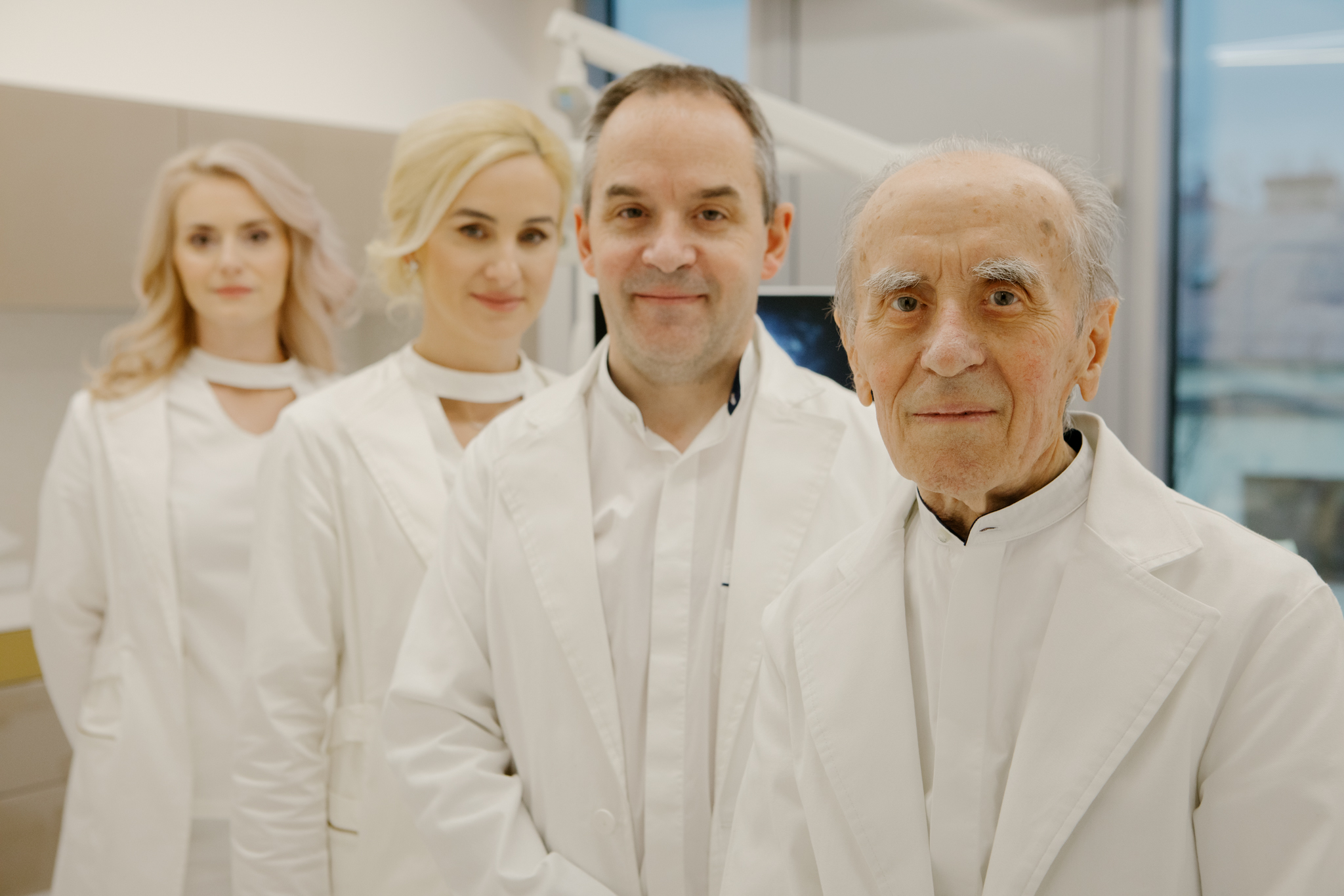 Clinica Rotar team of 50+ dental professionals led by Prof. Dr. Horațiu Rotar and Dr. Diana Rotar in Cluj-Napoca